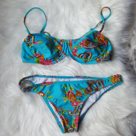 Billabong Other - Billabong Cheeky Bikini